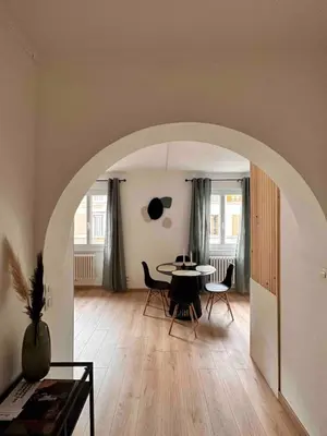 Coin salon dans l'établissement Casa Nena, nid douillet , quartier BSB, République