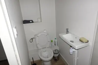 Salle de bains dans l'établissement Lons-le Saunier Appartement Site remarquable
