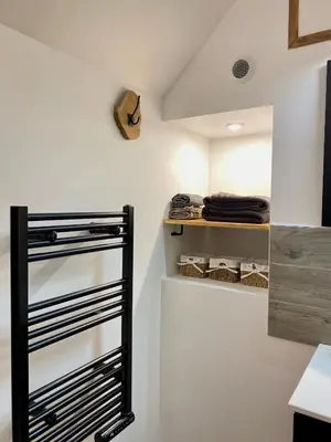 Cuisine ou kitchenette dans l'établissement Aux petites portes du Morvan