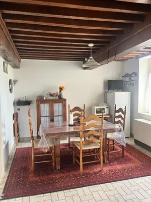 Plan de l'établissement maison de 100 m2 comprenant 3 chambres avec jardin