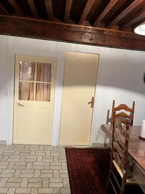 Plan de l'établissement maison de 100 m2 comprenant 3 chambres avec jardin