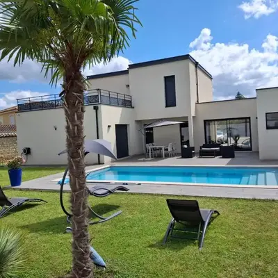 location villa moderne piscine