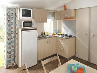 Cuisine ou kitchenette dans l'établissement ZEcamping 3 étoiles animaux acceptés bar épicerie et restaurant