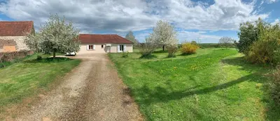Jardin de l'établissement Une pause à Dompierre
