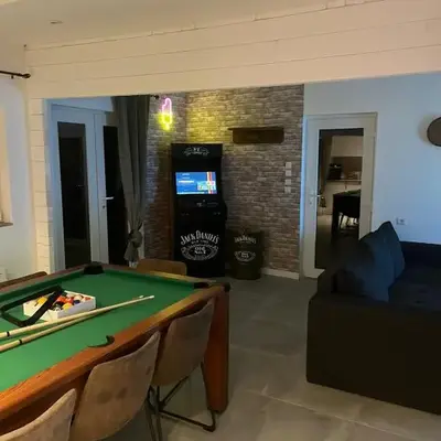Chalet 6-8 personnes avec jeux et jaccuzi - Nahleo Chalet