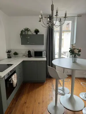 Cuisine ou kitchenette dans l'établissement Appartement T2 plein centre