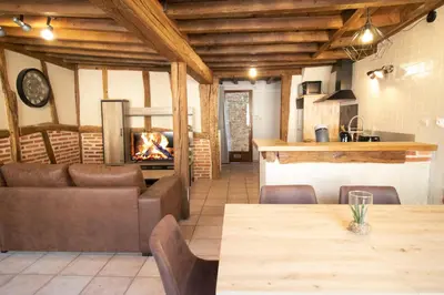 Cuisine ou kitchenette dans l'établissement Les chambres Tonics
