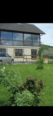 Jardin de l'établissement Maison au milieu des vignes