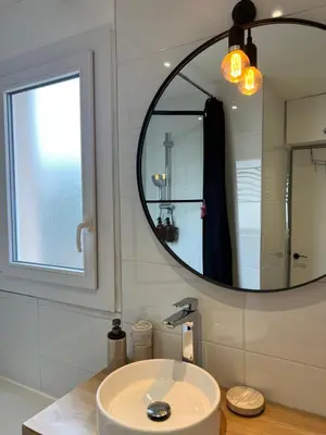 Salle de bains dans l'établissement Le Bellevue - Gare & Les Jardins Darcy - T3 - Parking Free