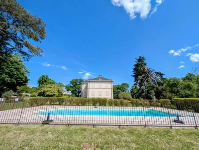Piscine de l'établissement Les Croisettes ou située à proximité
