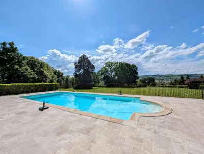 Piscine de l'établissement Les Croisettes ou située à proximité