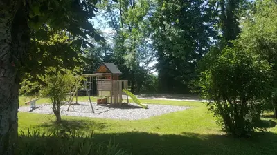 Jardin de l'établissement Gites les marronniers