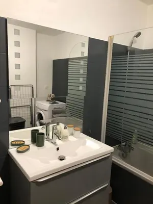 Salle de bains dans l'établissement Au passage