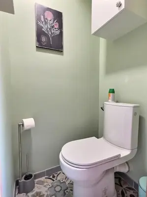 Salle de bains dans l'établissement Le Tropical Mâconnais de Miss K