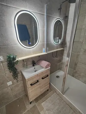 Salle de bains dans l'établissement Maisonnette - Charme Cœur de Vigne