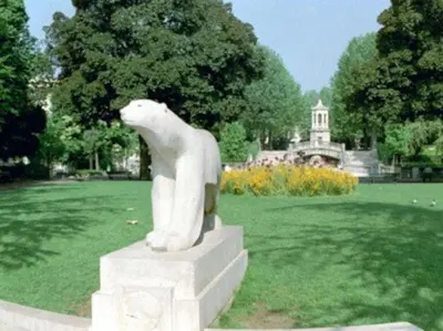 Jardin de l'établissement L'Essentiel