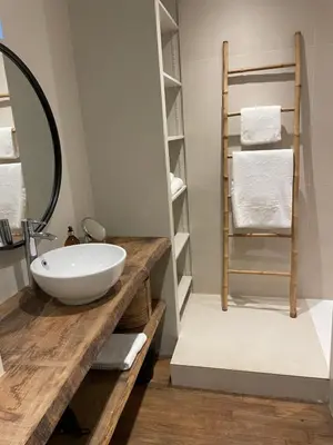 Salle de bains dans l'établissement Gîte d'exception - Manoir de Sacquenay