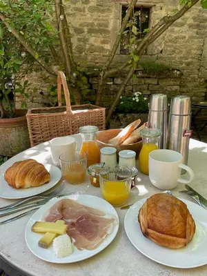 Nourriture dans la maison d'hôtes ou à proximité