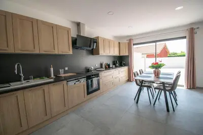 Cuisine ou kitchenette dans l'établissement Les Chanterelles