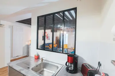 Cuisine ou kitchenette dans l'établissement La Traige du Midi