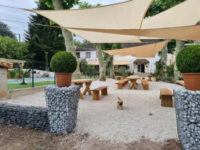 Jardin de l'établissement Gite Le Creusot - 4 Chambres individuelles