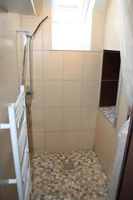 Salle de bains dans l'établissement Doubs séjour Studio4