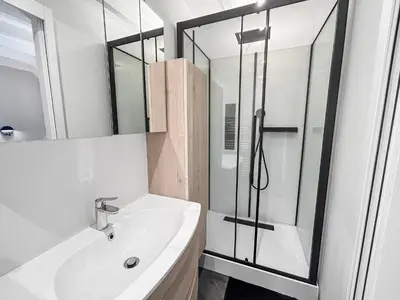Salle de bains dans l'établissement Séjour Authentique à Baubigny