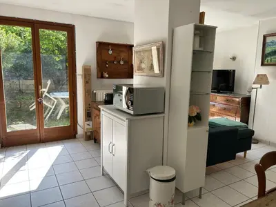 Cuisine ou kitchenette dans l'établissement Eden un jardin au cœur du village