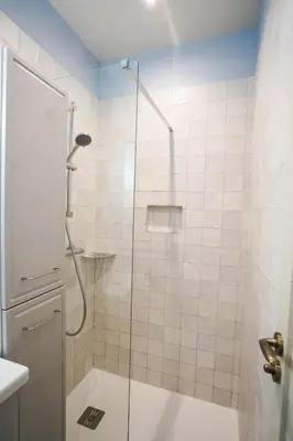 Salle de bains dans l'établissement Le Petit Paradis de Pruzilly