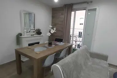 Coin salon dans l'établissement l' immeuble Booking à Chalon sur Saône