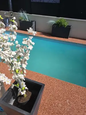 Piscine de l'établissement 1001nuits dijon ou située à proximité
