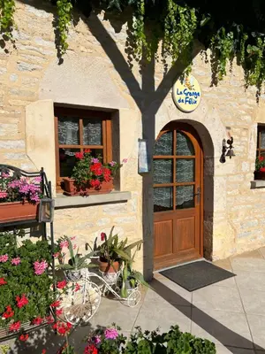 Façade ou entrée de l'établissement La Grange de Félix