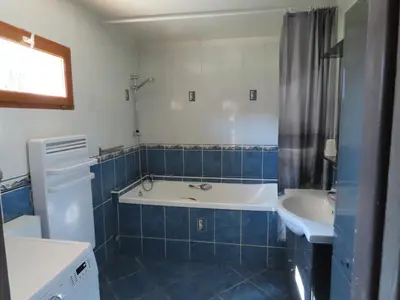 Salle de bains dans l'établissement Chez Philippe et Anne