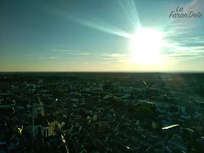 Lever ou coucher de soleil vu de l'appartement ou à proximité