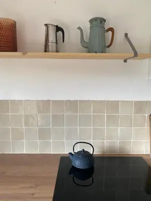 Plateau bouilloire dans l'établissement Cottage en vignoble