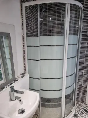 Salle de bains dans l'établissement Le Studio du Docteur Privey - Free & secure Park Bike -3mn Autoroute