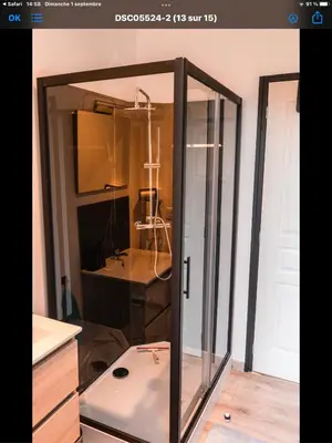 Salle de bains dans l'établissement Le symphonie