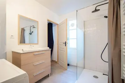 Salle de bains dans l'établissement Lumière aux Fèvres