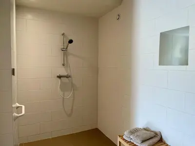 Salle de bains dans l'établissement Chambre à Avot Bourgogne avec piscine