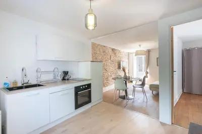 Cuisine ou kitchenette dans l'établissement Cabana & Escapade Sud Mâconnaise