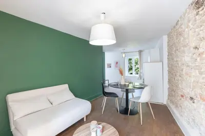 Cuisine ou kitchenette dans l'établissement Cabana & Escapade Sud Mâconnaise