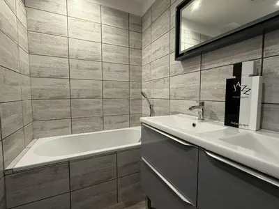 Salle de bains dans l'établissement Le Meix Claude Bulland maison de vigneron