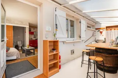 Cuisine ou kitchenette dans l'établissement T1 Clos-Edeen