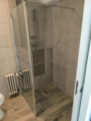 Salle de bains dans l'établissement Chez Marine & Justine