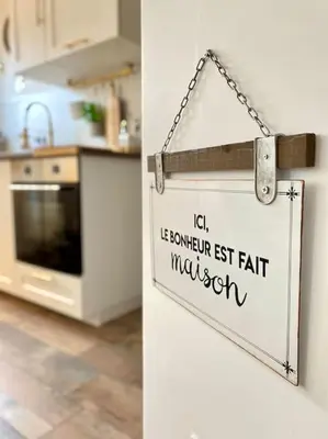 Cuisine ou kitchenette dans l'établissement Le petit bain du Logis