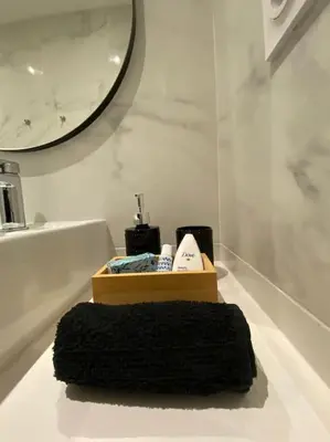 Salle de bains dans l'établissement La parenthèse T2 tout neuf moderne et chaleureux