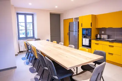 Cuisine ou kitchenette dans l'établissement Uch-y-Gite