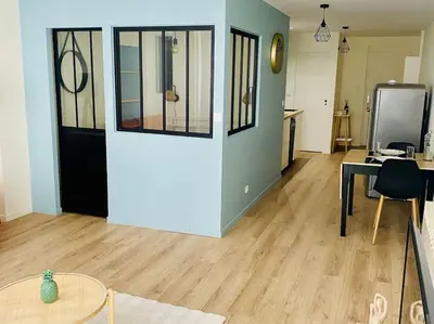 Cuisine ou kitchenette dans l'établissement Charmant 2 pièces, hyper centre Mâcon