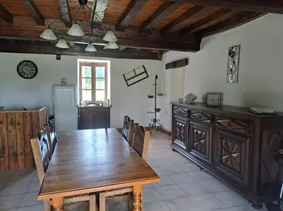 Cuisine ou kitchenette dans l'établissement La Maison des Renouillers