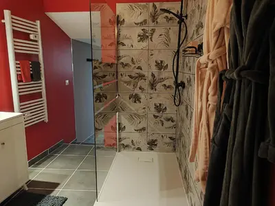 Salle de bains dans l'établissement La colline matourine